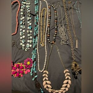 Costume jewellery lot